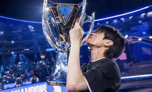 九年一冠，这不是Deft的最后一舞