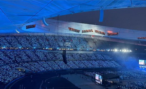 流行疯癫，音综式微，品质在现场 | 音乐市场的2023