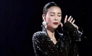 一手烂牌起死回生，《歌手》到底踩中了什么？