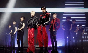 生孩子、当道士、直播拆卡，偶像生存现状大调查