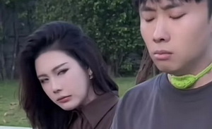 当“喉结罩”成为流量密码