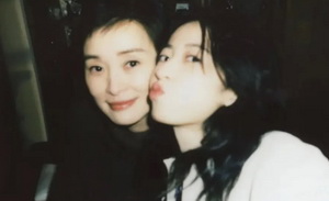 新型母女降落国产剧