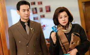 短剧上新，刘晓庆“对打”黄圣依 | shot in 短剧